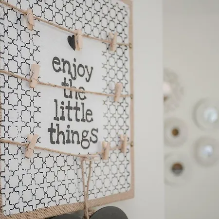 Apartment Liiiving In I Bright Light Porto