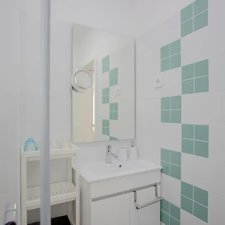 Liiiving In I Bright Light * 波尔图