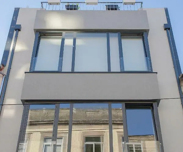 Liiiving In I Bright Light Appartement Porto